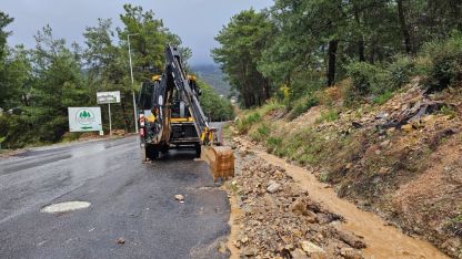 Büyükşehir Alanya ekiplerinden yoğun kış mesaisi