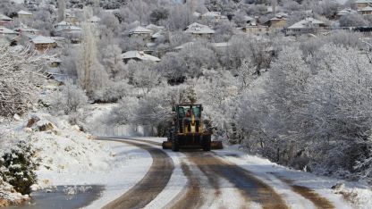 Antalya'nın yüksek kesimlerinde karla mücadele çalışması