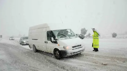 Alacabel’de kar yağışı etkisini sürdürüyor