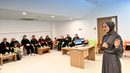 Parkinson Akademi üyelerine yaşam tarzı eğitimi