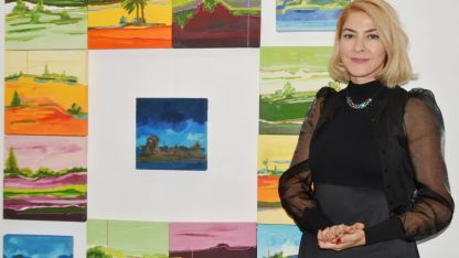 Pencereden gözlemlerini tuvale yansıttı