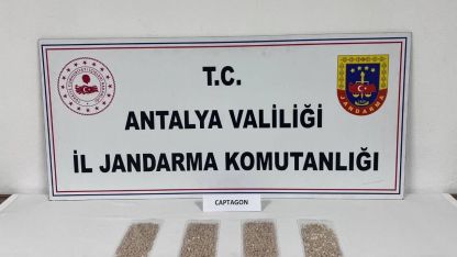 Antalya’da 6 bin 56 adet uyuşturucu hap ele geçirildi