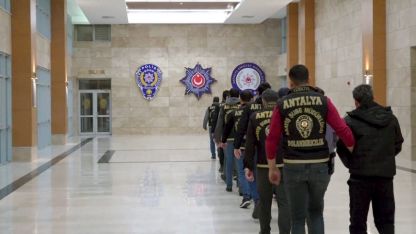 Çifti 16 milyon lira dolandıran 12 şüpheli tutuklandı