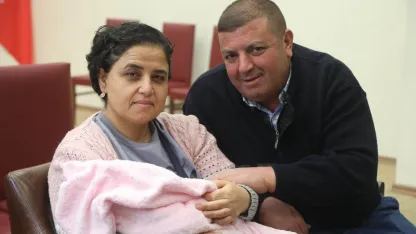 7 yıl önce evlat edinen çift, bu kez 3 aylık Emine bebeğe koruyucu aile oldu