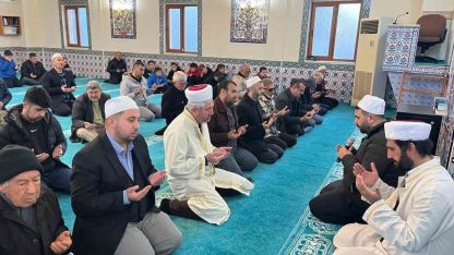 Sabah namazında buluştular