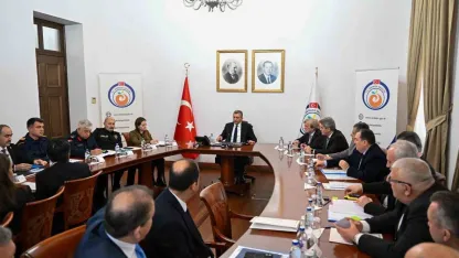 Antalya aşırı yağışlara karşı teyakkuzda