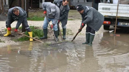 Kepez Belediyesi sağanak yağışlara karşı seferber oldu