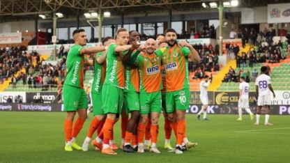 Trendyol Süper Lig: Corendon Alanyaspor: 1 - Eyüpspor: 0 (İlk yarı)