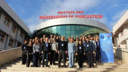 Akdeniz Üniversitesi'nde "Yükseköğretimde Yapay Zeka Destekli Öğretim" eğitimi düzenlendi