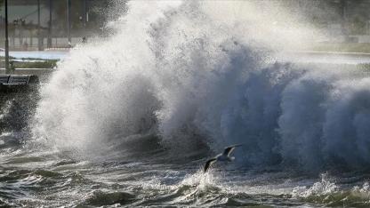 Antalya Körfezi'nde fırtına uyarısı!