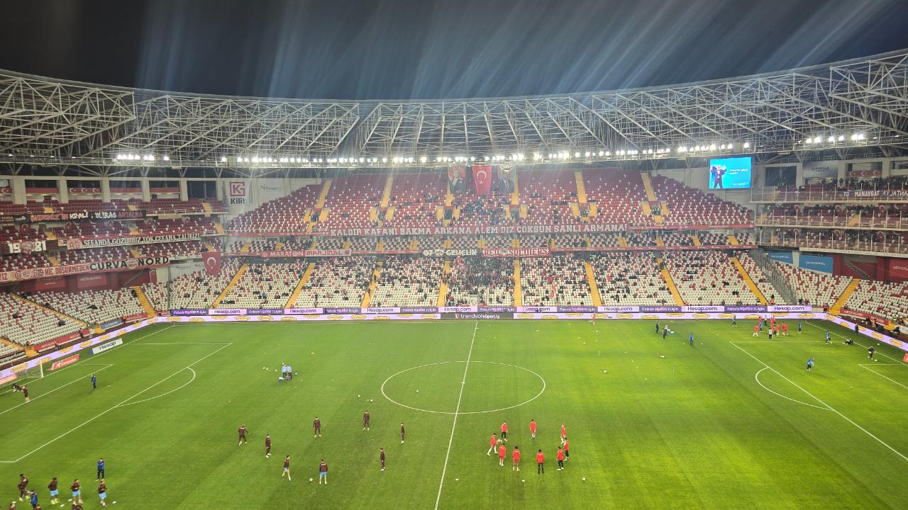 Antalya'da 11'ler belli oldu! Antalyaspor-Trabzonspor