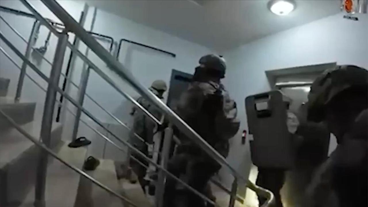 Antalya'da Bayğaralar suç örgütüne yönelik operasyon düzenlendi