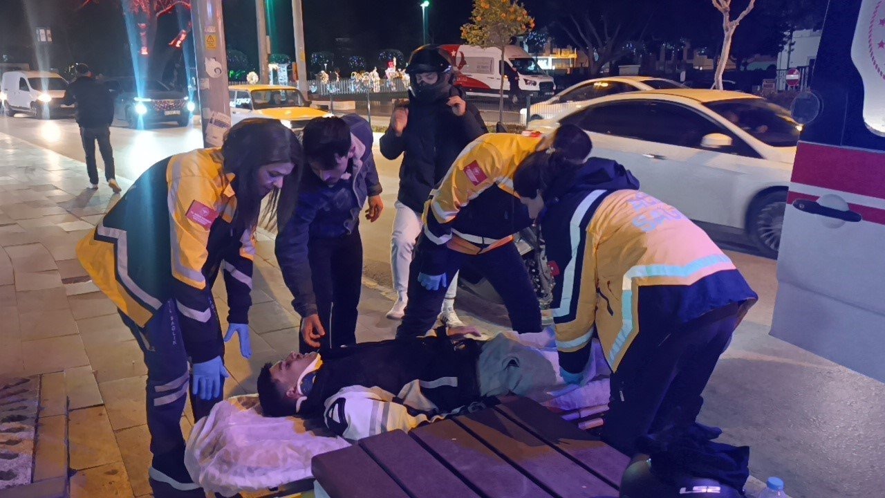 Antalya’da devrilen motosikletin sürücüsü yaralandı