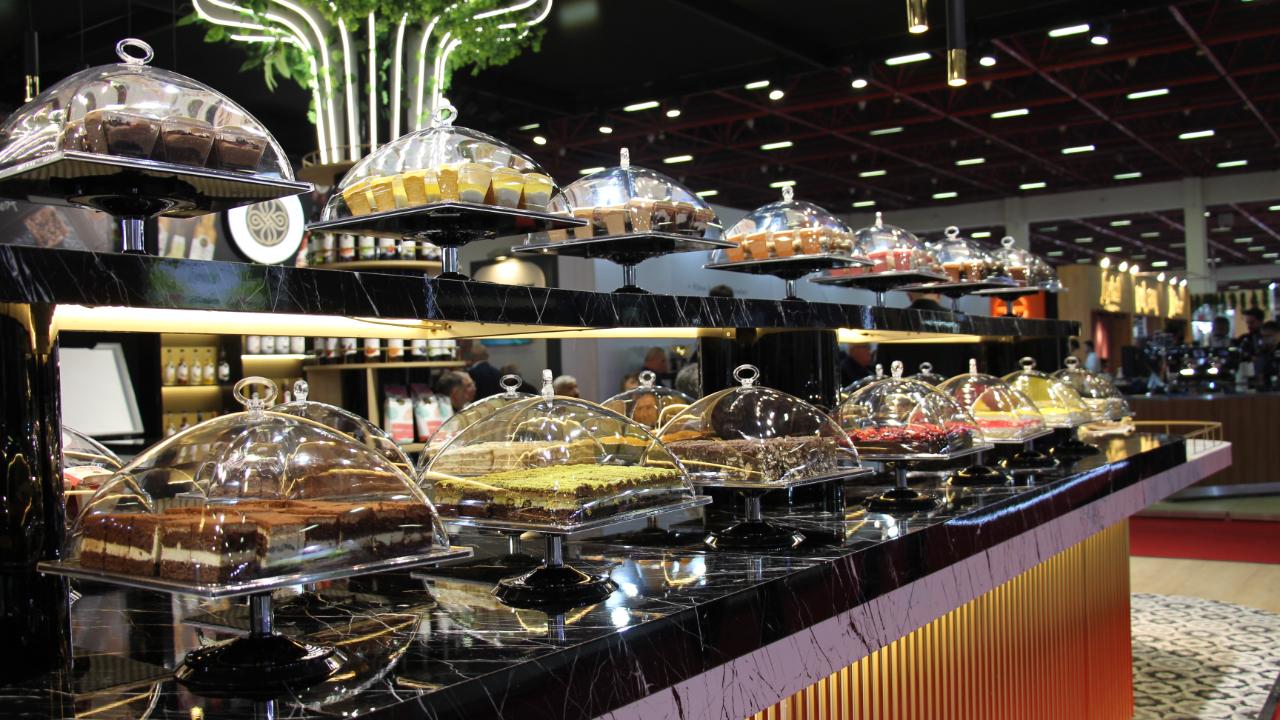 Antalya’da otel ekipmanları ile gıda ve içecek fuarları başladı