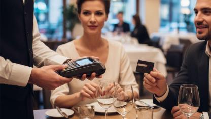 Antalya’da restoranlarda yeni dönem başladı! Hizmet sektörü için kritik uyarı geldi