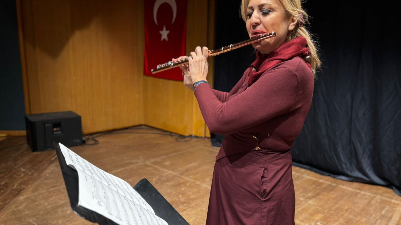 Bestecilere ilham veren Türk flüt sanatçısına dünya çapında ödül