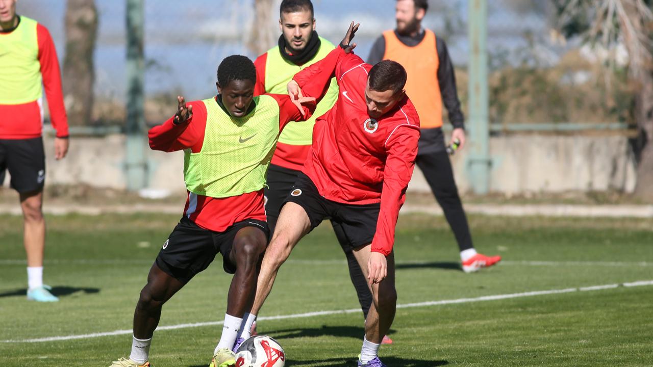 Gençlerbirliği, ligin ikinci yarısının hazırlıklarına Antalya'daki kampta başladı