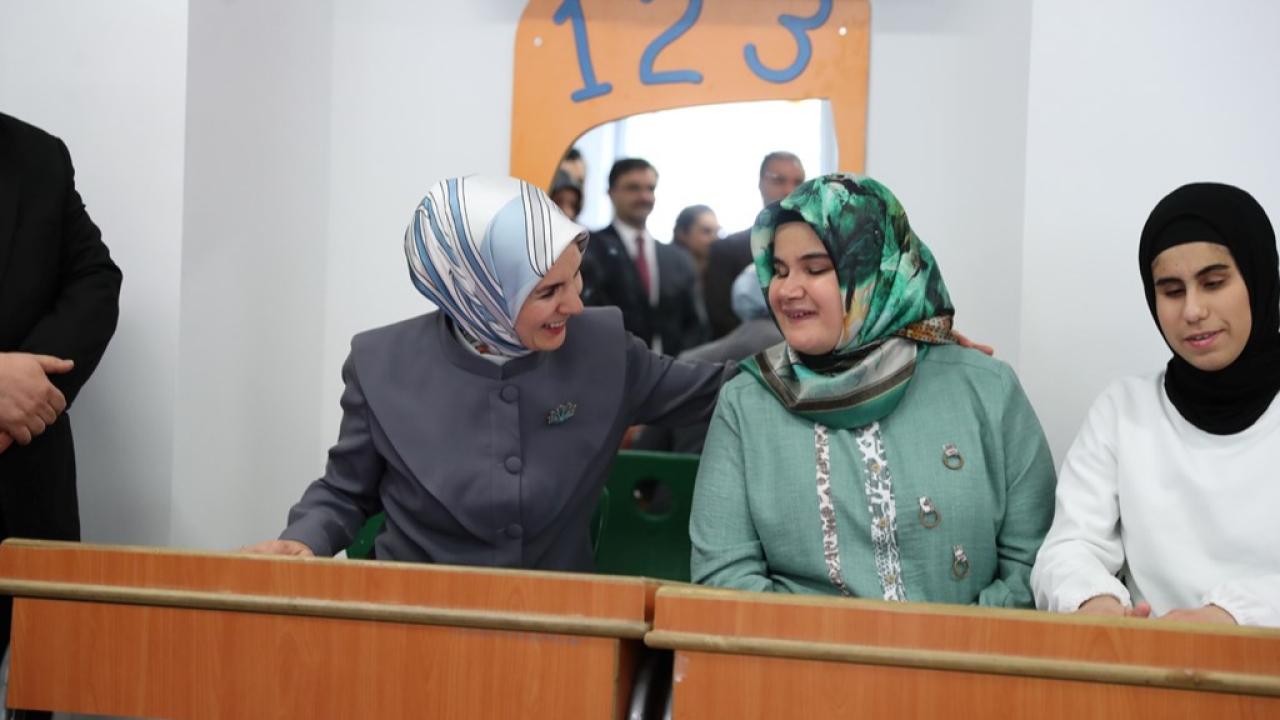 Kamuda 13 bin 385 görme engelli vatandaş istihdam edildi