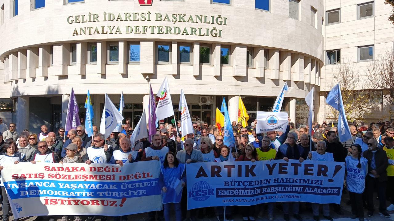 KESK’ten Antalya’da iş bırakma eylemi