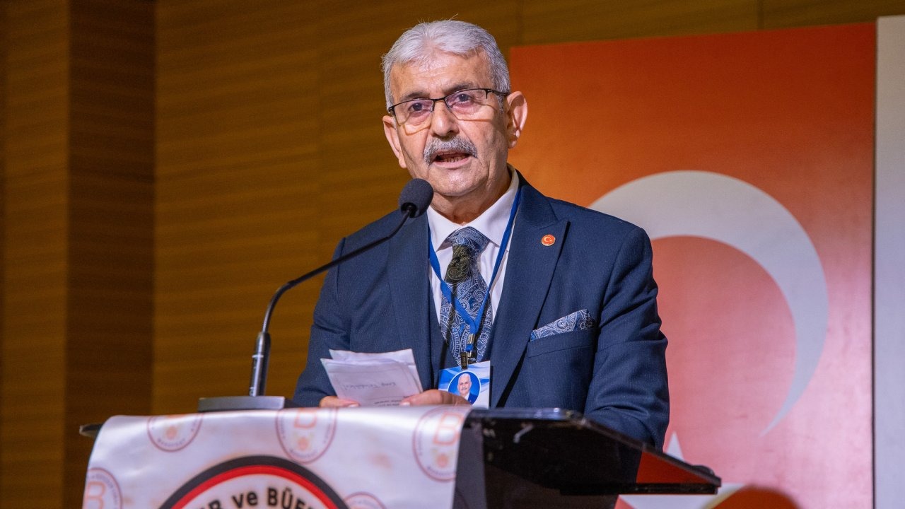 Manavgat Bakkallar Odası'nda Akça yeniden seçildi