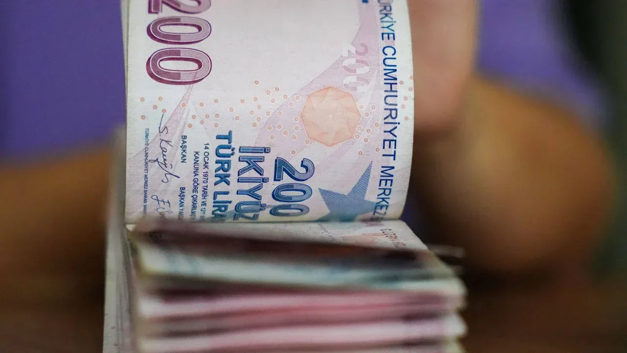 Memur ve emekliye gelen zam belli oldu!