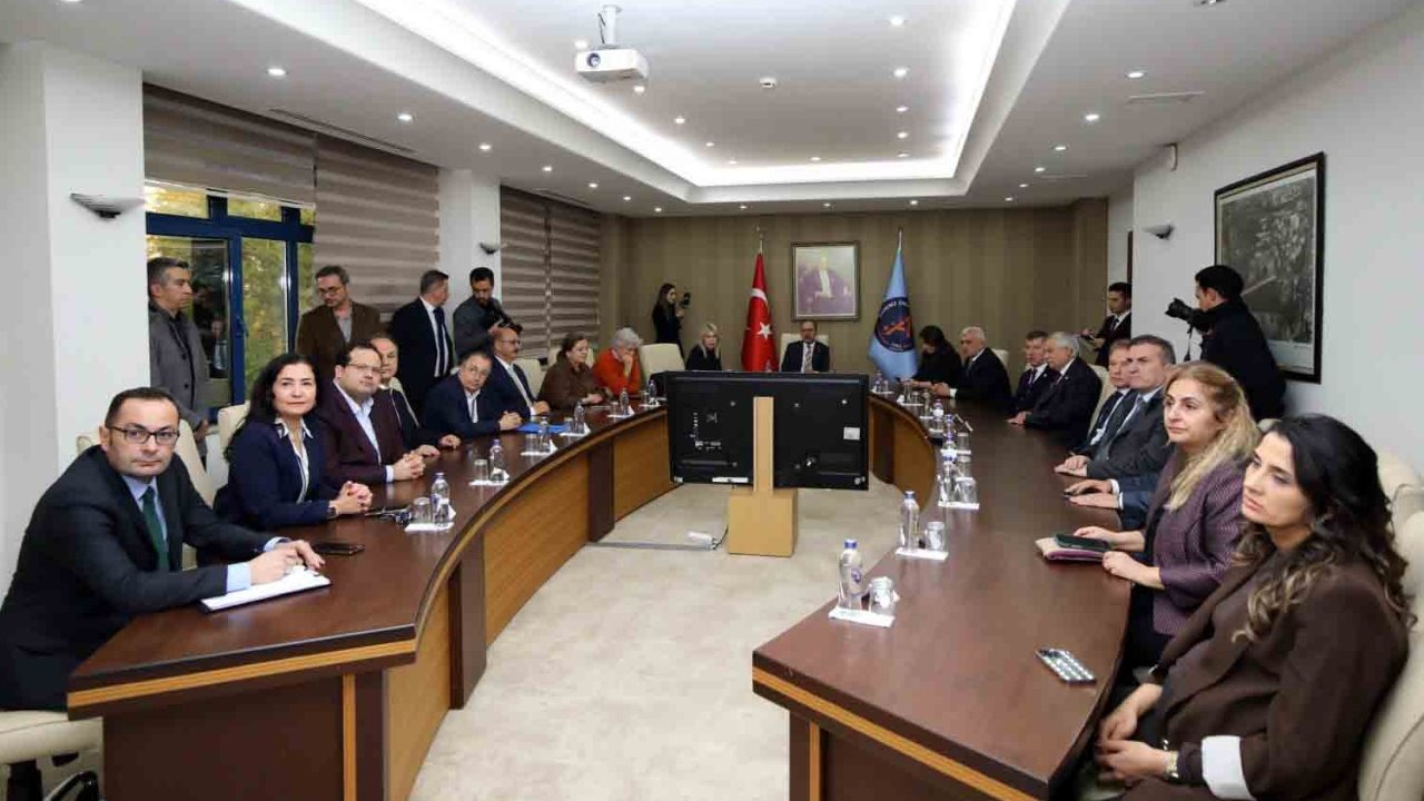 TBMM Engelli Bireylerin Sorunlarını Araştırma Komisyonu Akdeniz Üniversitesi'nde