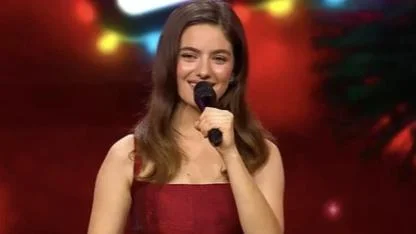 Ünlü oyuncu, O Ses Türkiye Yılbaşı bölümüne sesiyle damga vurgu!