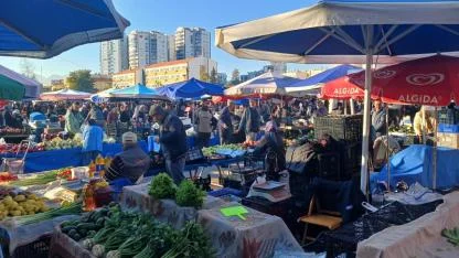 Vatandaş çareyi semt pazarında buldu!