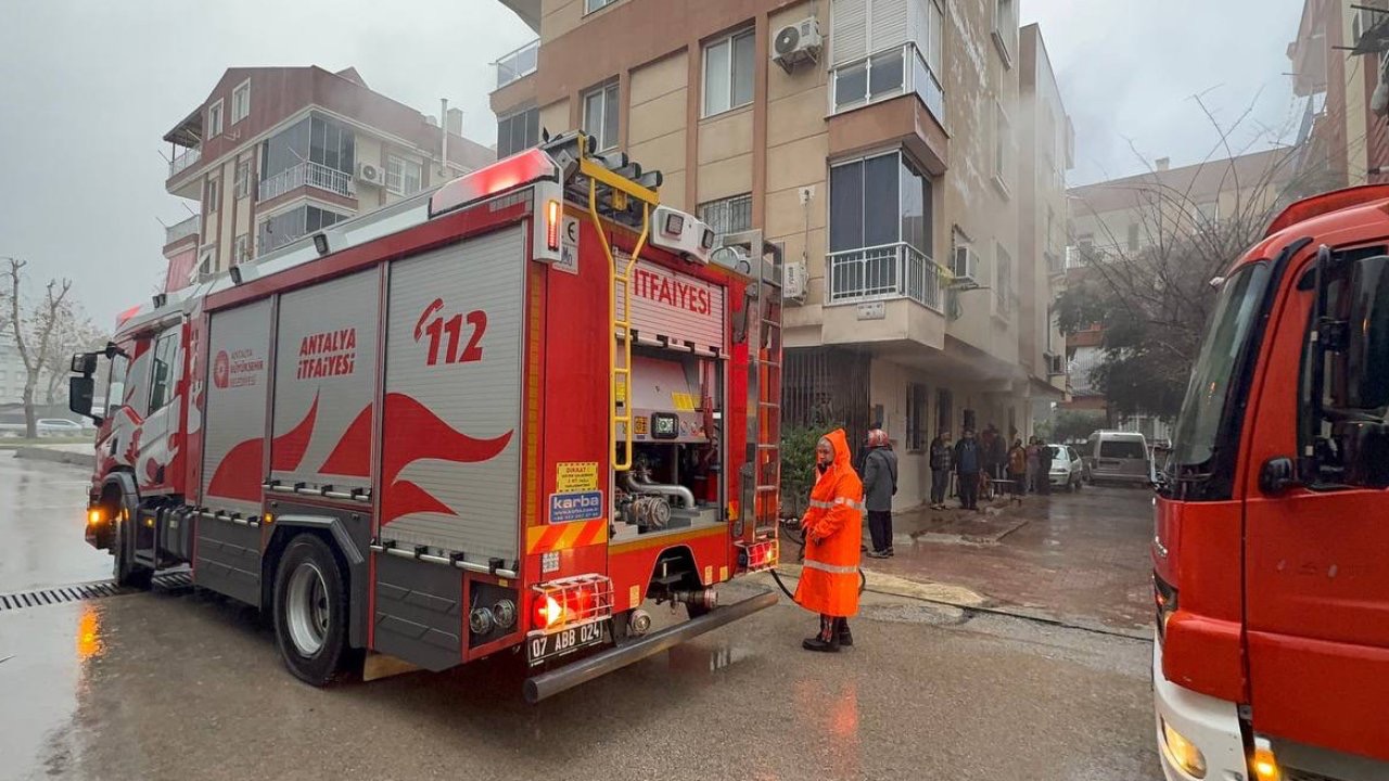 Yangında dairenin odası kullanılamaz hale geldi