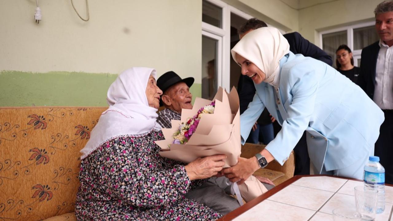 Yaşlı ve engelli aylıkları hesaplara yatırılmaya başlandı