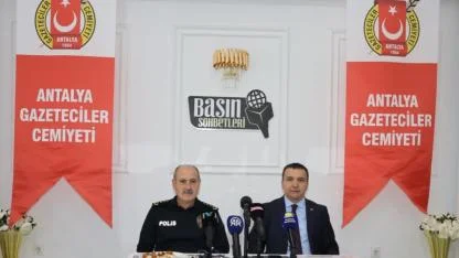 Zaimoğlu’ndan dikkat çeken uyarı! Okullar kırmızı çizgimizdir