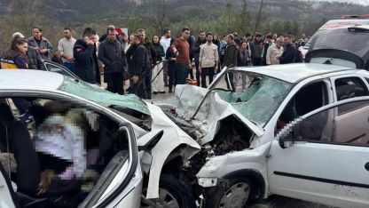 Kayak merkezine giderken, kazada hayatlarını kaybetmişler