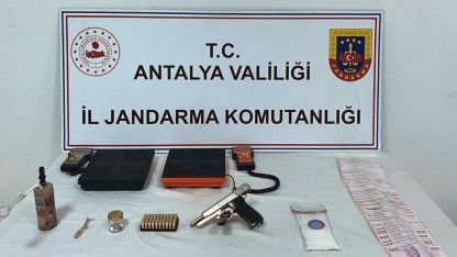 Döşemealtı'nda uyuşturucu operasyonu
