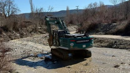 Dereköy’de dere ıslah çalışmaları başladı