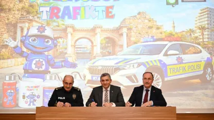 'Polirobot' ile çocuklara trafik bilinci kazandırılıyor