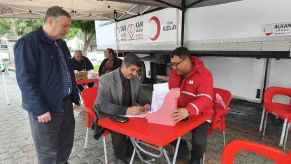 Mersin’de din görevlilerinden Ramazan öncesi kan bağışı
