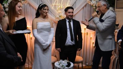 Kadınlar Lokali’nde nişan merasimi