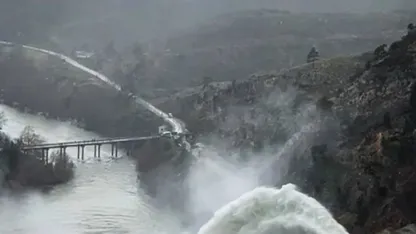 Manavgat'taki 2 barajdan kontrollü su bırakılmaya başlandı