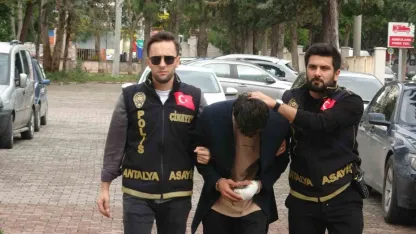 İnternetten tanıştığı genci bıçaklayarak öldüren şüpheli adliyeye sevk edildi