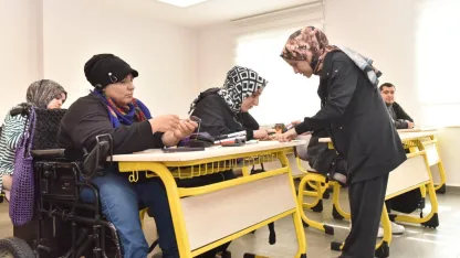 Kepez’de engeller eğitimle aşılıyor