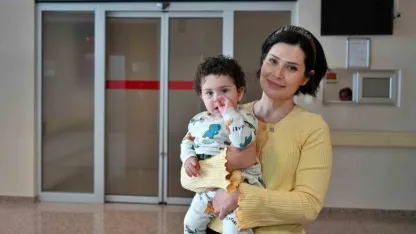 Kanseri yendi, annelikten vazgeçmedi