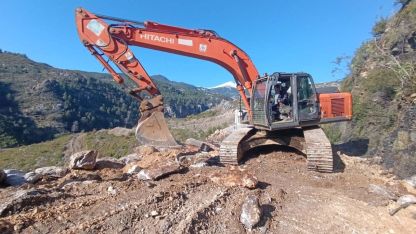 Hasar gören yollarda bakım onarım