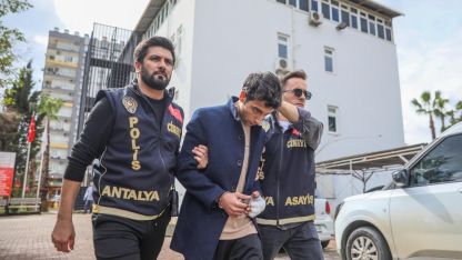 Cinayetten sonra delil karartmak için cep telefonunu foseptik çukuruna atmış