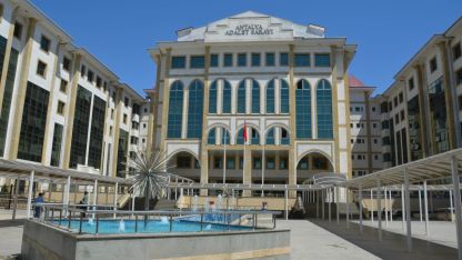 Bebeği başkasının nüfusuna kaydettiren 3 kişiye hapis