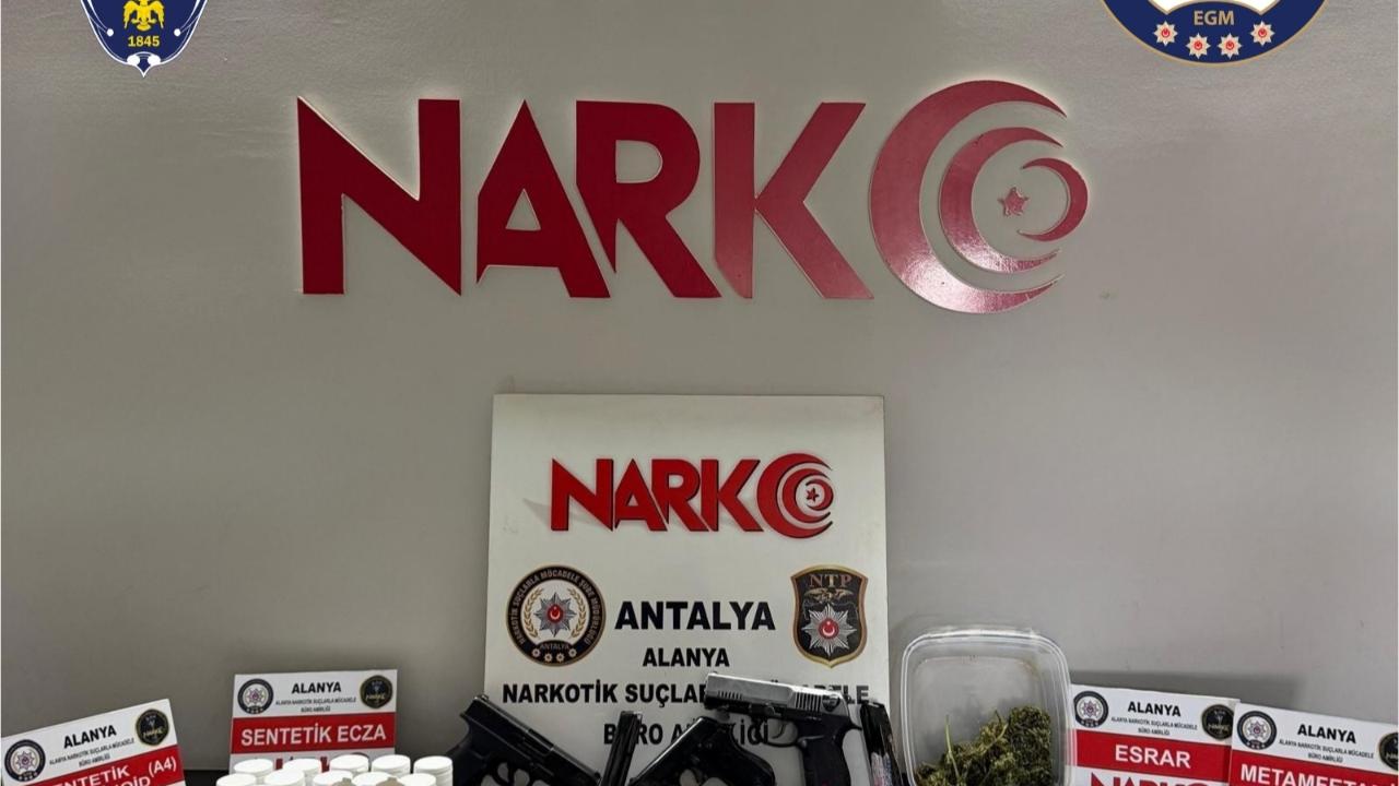 Alanya'da eş zamanlı narkotik operasyonu!