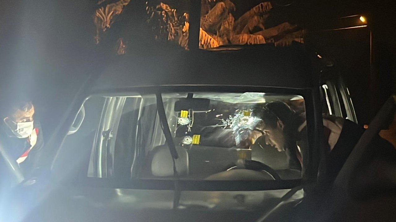 Alanya’da silahlı saldırı şüphelisi 3 kişi adliyeye sevk edildi