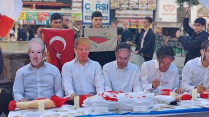 Antalya’da Epstein belgelerine protesto