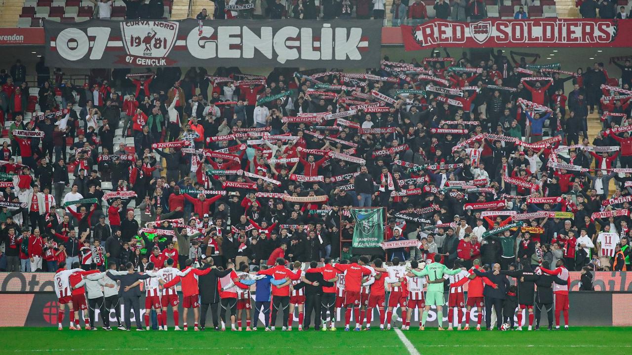 Antalyaspor ne kadar çok seviliyormuş! İkinci perde