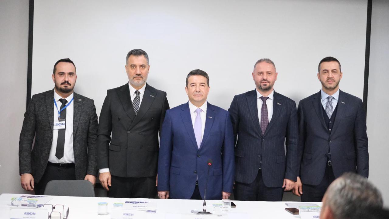 ASKON Antalya Şube Başkanı Onur Kacar güven tazeledi