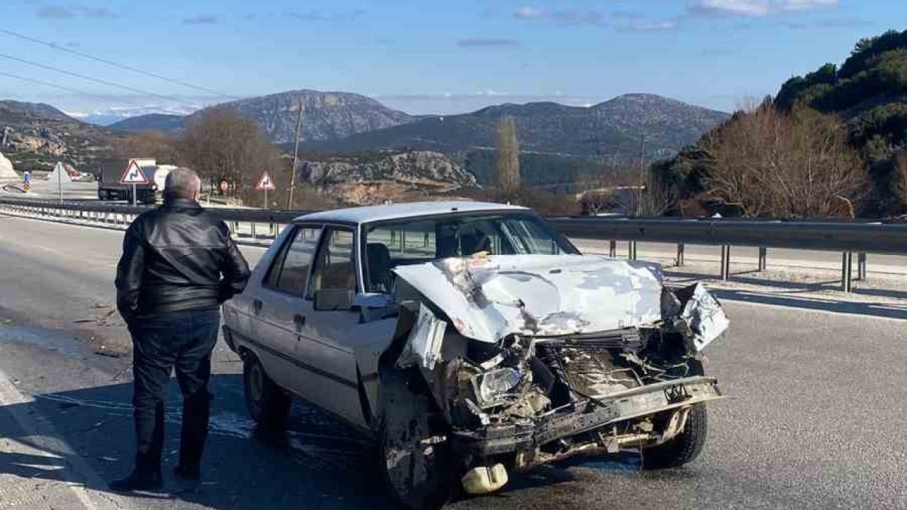 Burdur’da tır ile otomobil çarpıştı: 1 yaralı